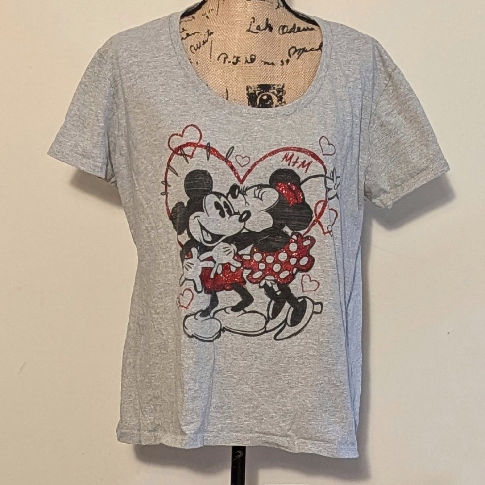 🍎3/$10 Women's Disney Mickey and Minnie Mouse XL T-shirt